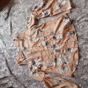 Blu Pepper light pink shirt Size S